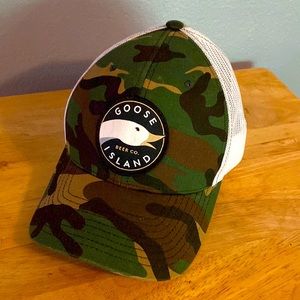 Goose island trucker hat